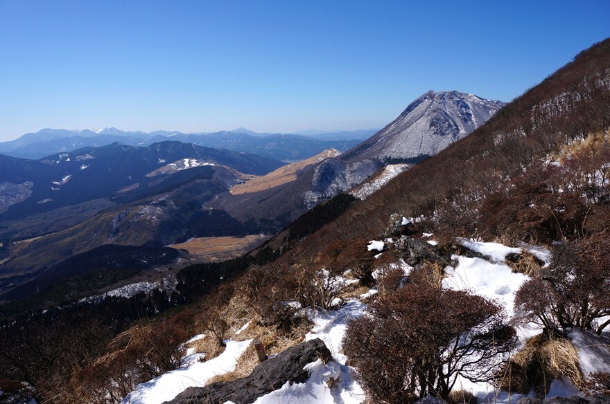 10　由布岳と久住連山.JPG