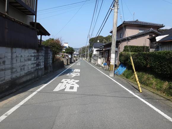 11　超ローカルな道.JPG