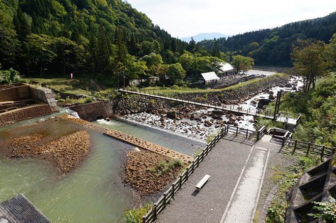 14　夏は水遊びが出来そうなところでした.JPG