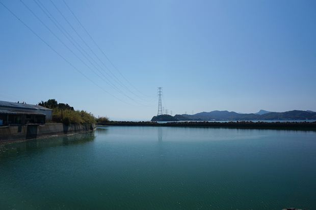 14　対岸の本土に繋がる鉄塔でした.JPG