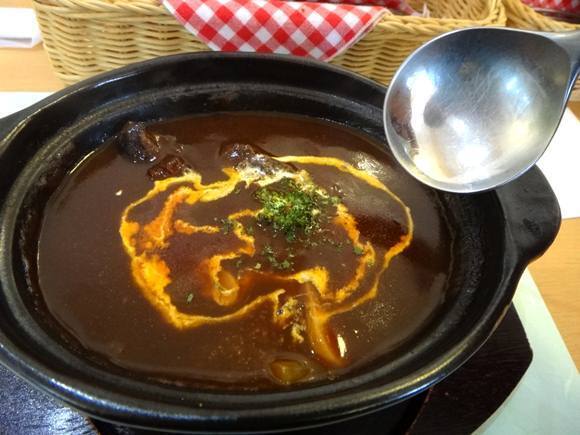 20　子牛が煮込まれています.JPG