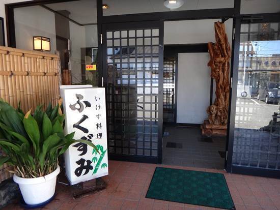 20　手抜きして道沿いのお店.JPG
