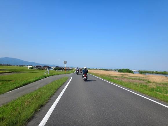 21　土手の道.JPG