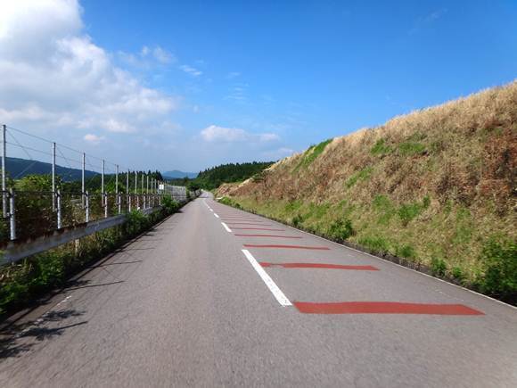 21　高速道路の車と勝負だ.JPG
