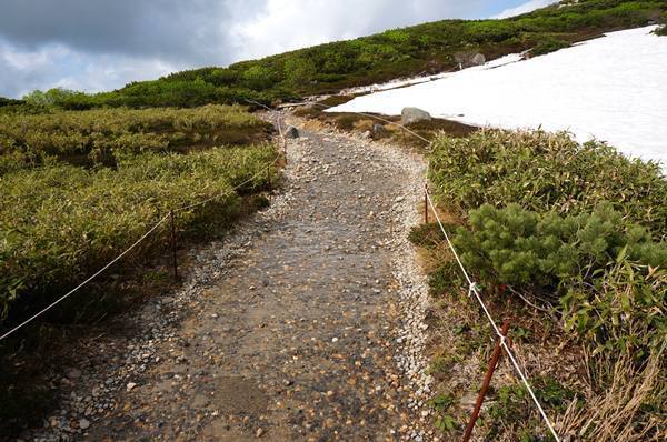22　歩道が川になっとる.JPG
