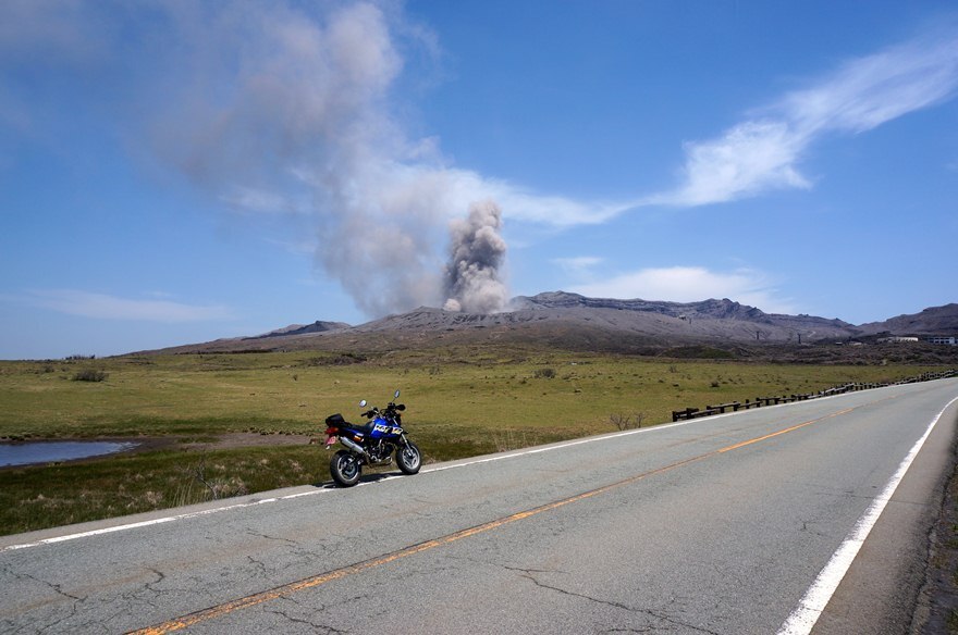 25　しばらく中岳山頂は無理.JPG