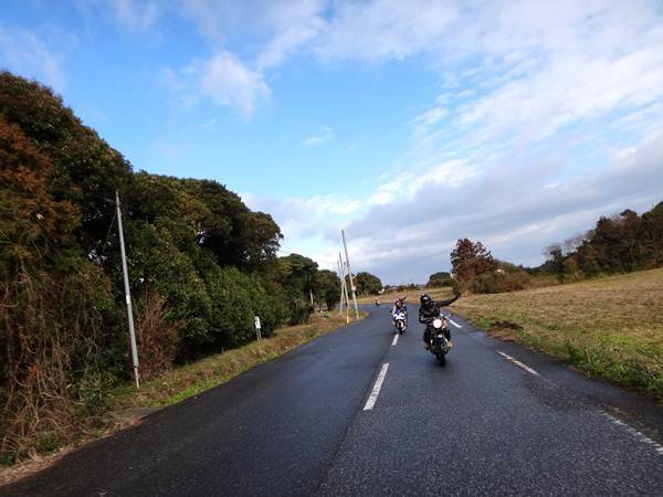 25　濡れてる道路が綺麗です.JPG