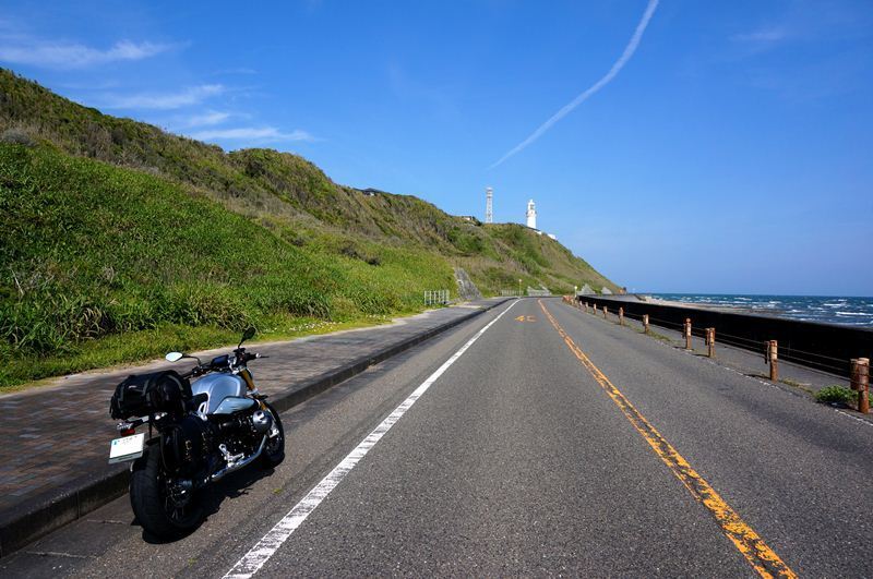 26　バイク乗りは端っこが好き.JPG