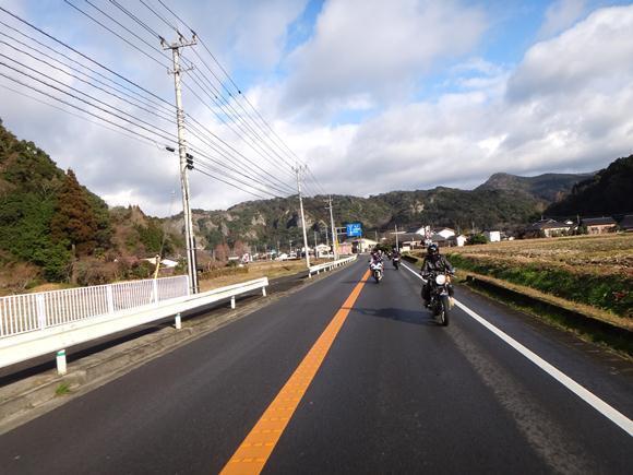 28　やっとツーリングらしくなってきた.JPG