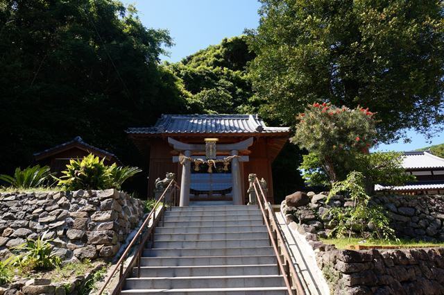 31　小さな神社.JPG