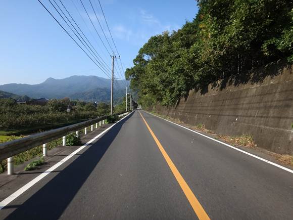 3　トラップ注意の道です.JPG