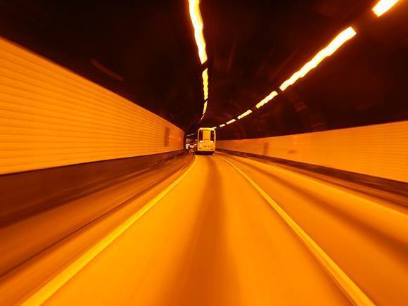 42　トンネルのなかの写りも良い.JPG