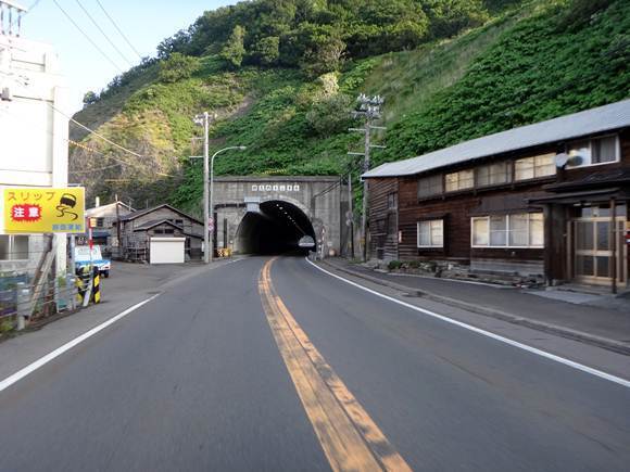 4　トンネルだらけ.JPG