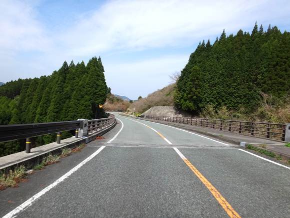 5　バイクに最高な道.JPG
