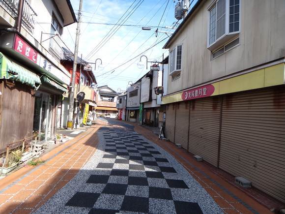 5　レトロな商店街.JPG