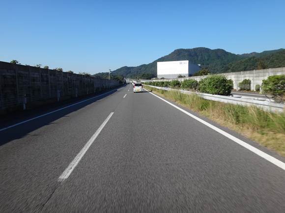 5　行楽シーズンなので車が多い.JPG
