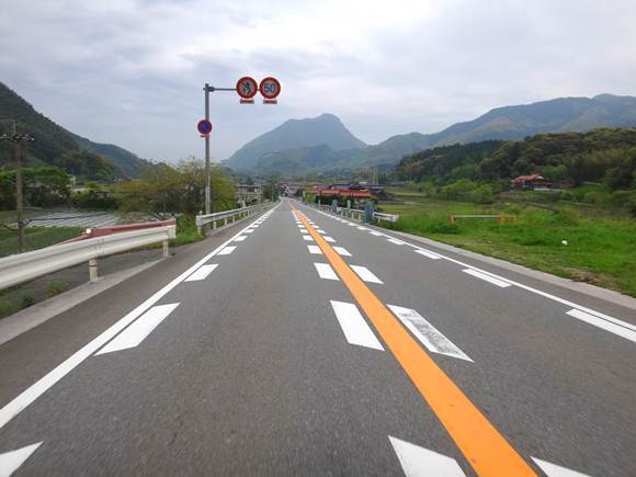 9　見える山は炭坑節の山.JPG