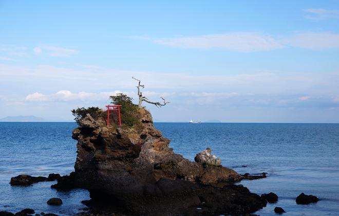 縁起が良さそうな岩山.JPG