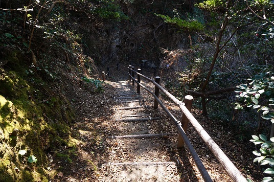 階段下ります.jpg